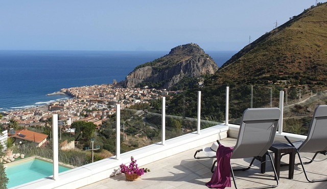 mit Privatpool für 10 Personen in Cefalù, Sizilien by Interhome