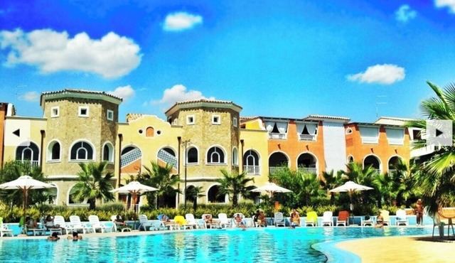 Moderna casa vacanze 5 posti letto,fronte piscina e lido incluso. Pet friendly