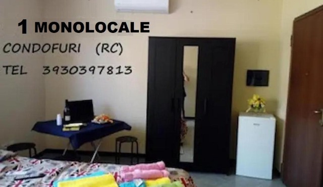 MONOLOCALE DELUX, nel centro storico ed a pochi passi dal mare