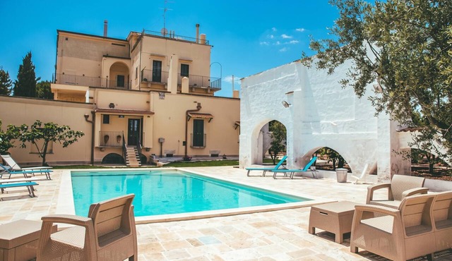 Nella Apartment With Pool, Sannicandro di Bari, Italy
