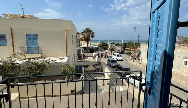 NEREA-appartamento fronte mare!