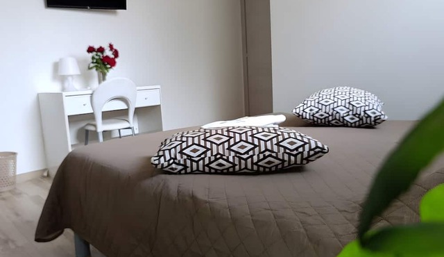 NEW LIFE Villalba Resort - Room '101' with Shared Terrace, Wi-Fi and Air Conditioning
