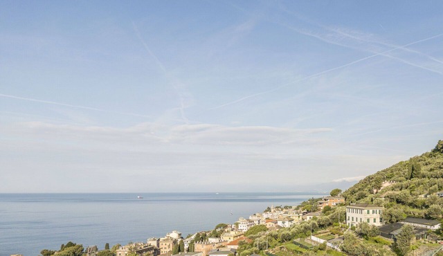 Nice apartment for 5 guests with WIFI, TV, terrace, pets allowed and panoramic view, close to Ge. in Pieve Ligure