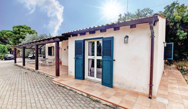 Nice home in Licata AG with WiFi