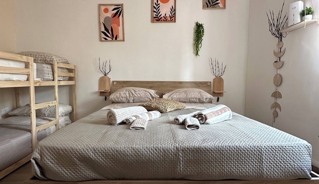 Orange Grove Apartment