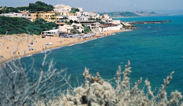 Pet-Friendly 'Holiday Home in Triscina' with Garden & Wi-Fi