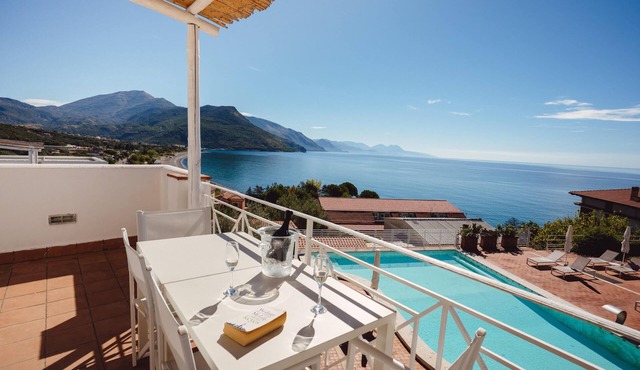 Petrosa Large Sea View Apartment with Pool and Private Beach