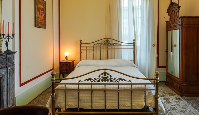 Piano delle Radici – Historic Villa with Garden