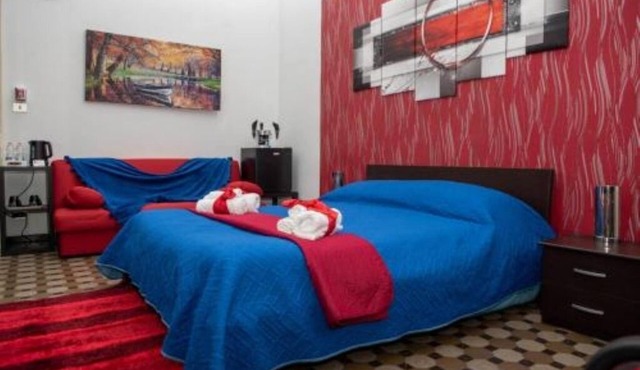 PITAGORA HOUSE, 3 bedrooms, bathroom, TV and dining room, cooking area, veranda
