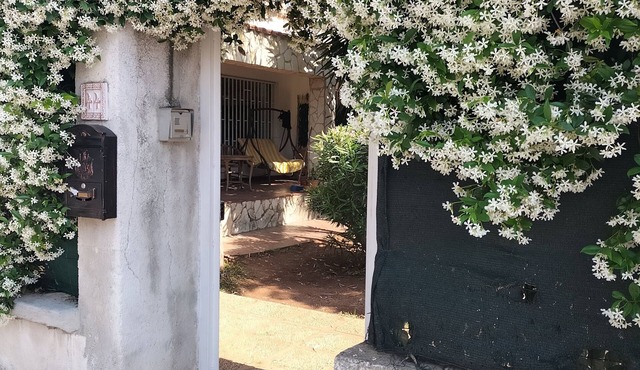 Portion of a villa within walking distance of Mondello.