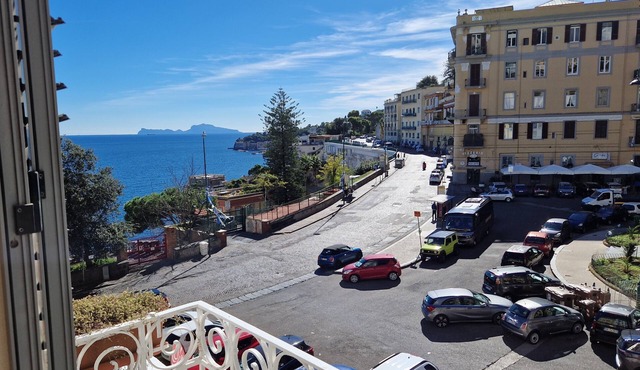 Posillipo - panoramic apartment in the heart of the sea of Naples