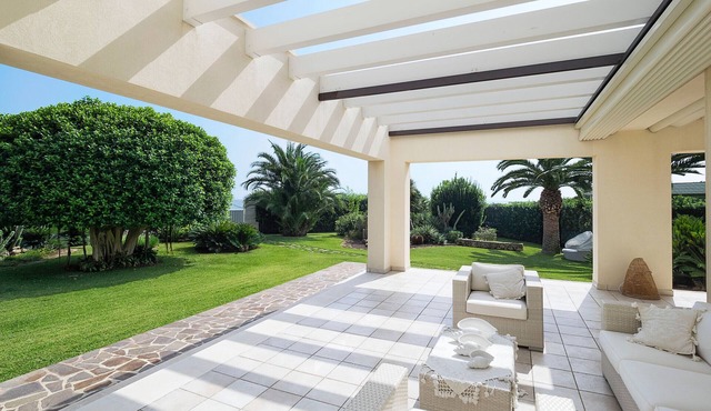 Private access to the sandy beach. Fontane Bianche, Sicily