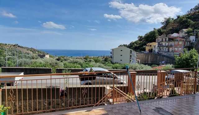 "Pupo" Apartment with sea view terrace