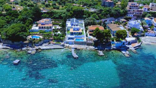 Red Coral with Sea Access & Shared Pool