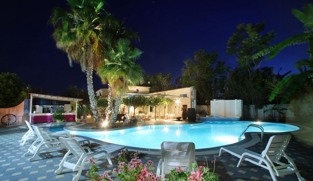 Regent Beach Hotel & Apartments