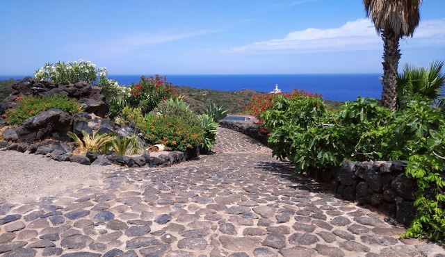 Relais La Cala Cottone - Dammuso U Kharbè
