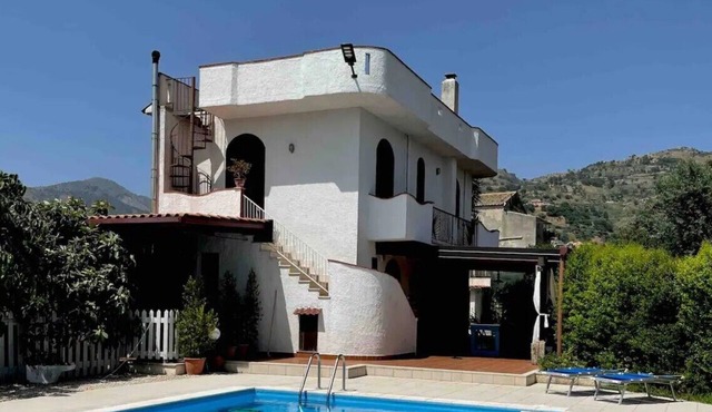 Relaxation House