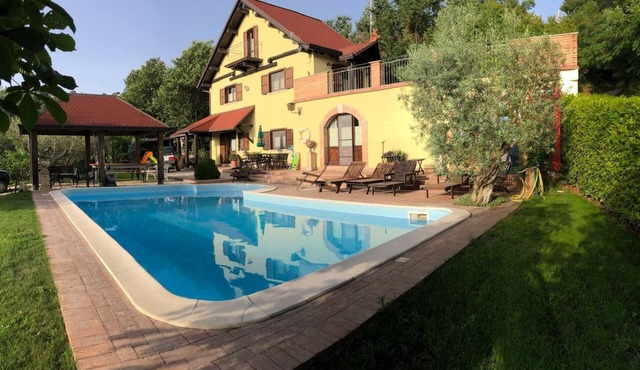 Rent. Country. House