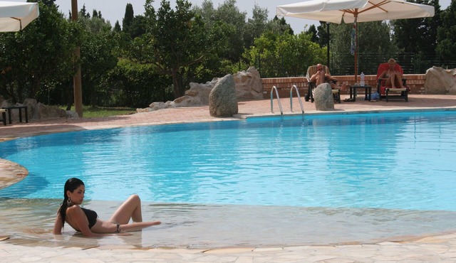 Residence la Vigna - Dependance 2 beds with pool.
