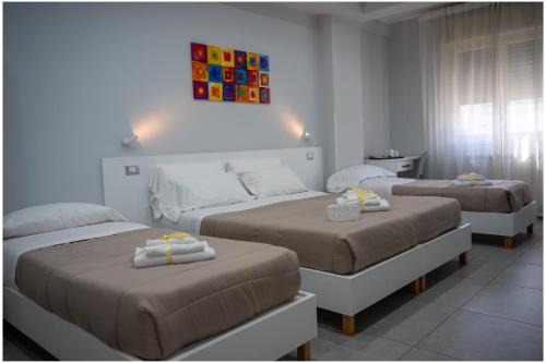 Richard Room & Apartment Policlinico
