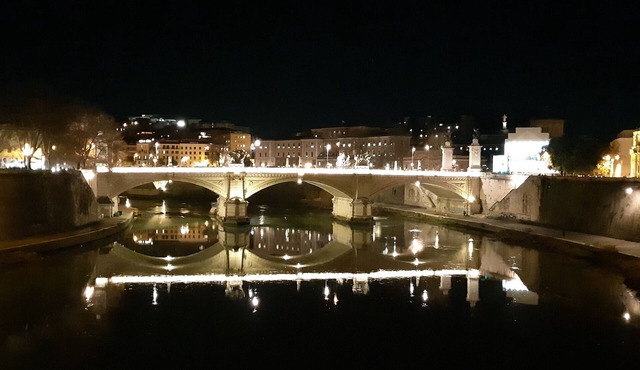Rome: Charming holiday rental with private parking in Roma