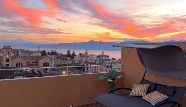 Rooftop sea view & castle - Incredible sunsets