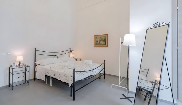 Room 'Al 214 - Double' with Balcony, Wi-Fi and Air Conditioning