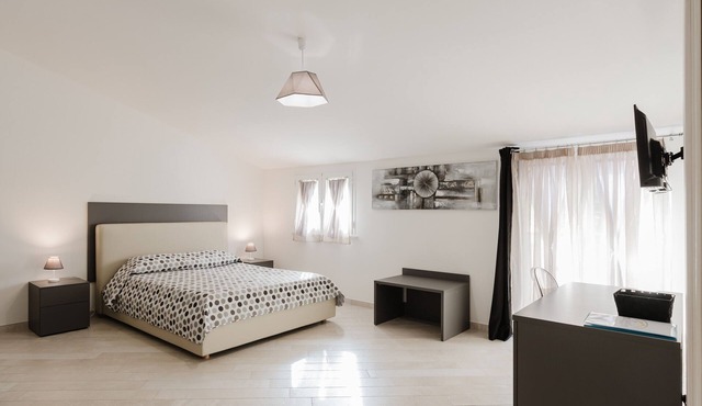 Room 'Camera 1' with Balcony, Wi-Fi and Air Conditioning