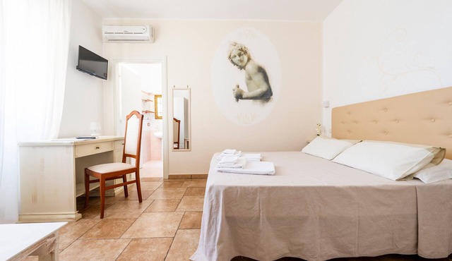 Room 'Olimpo - Ermes' with Shared Terrace, Wi-Fi and Air Conditioning