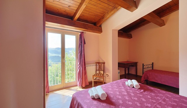 Room 'Salina' with shared terrace, shared garden and air conditioning