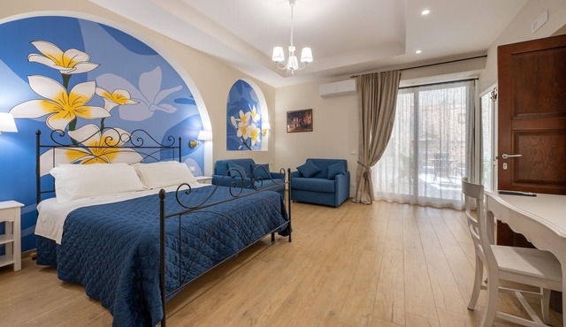 Room 'Tripla Luxury' with Private Terrace, Wi-Fi and Air Conditioning
