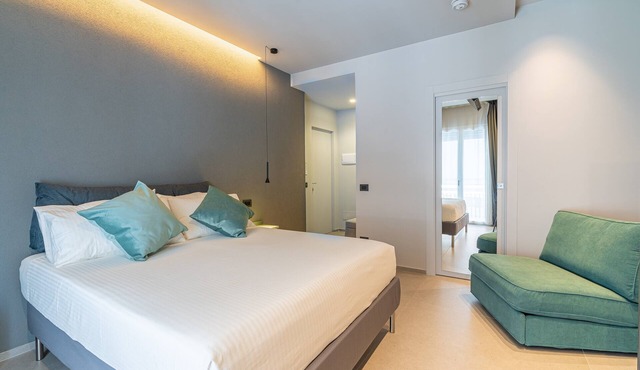 Room 'Verde' with Mountain View, Shared Terrace and Air Conditioning
