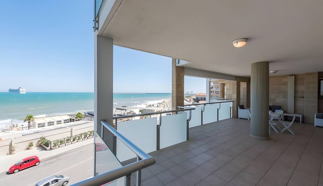 Rosato 60-Sea View Apartment with Terrace, Wi-Fi, and Air Conditioning