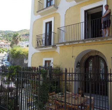 Sant'Agostino Guest Rooms