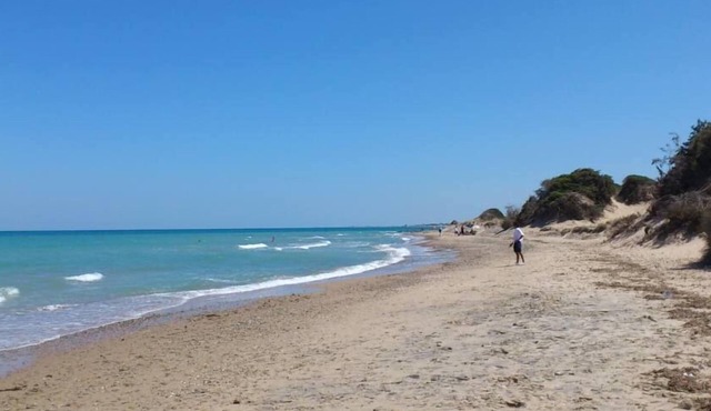 SEA VIEW FARMHOUSE WITH PARK ANTONIETTA 1960 FREE BEACH ACCESS 10 M