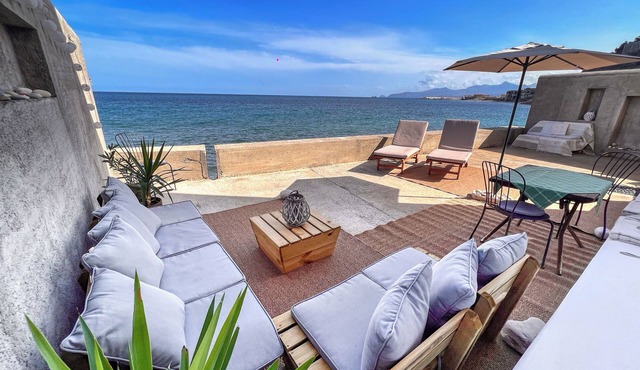Seaside Villa in Sicily - 3 bedroom and terrace with sea view