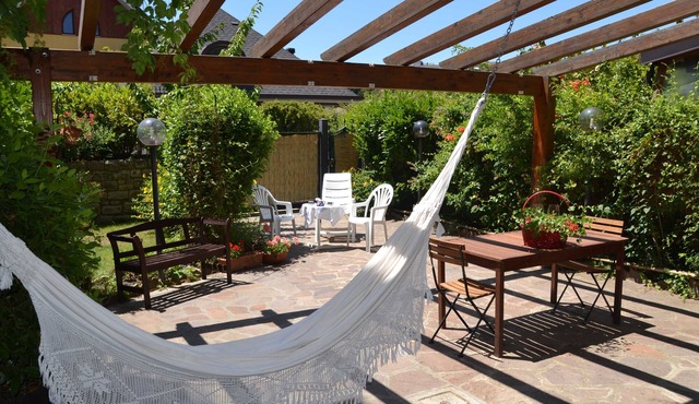 Secluded garden in a typical Southern Italy's house in villa-Fireplace&freeWiFi