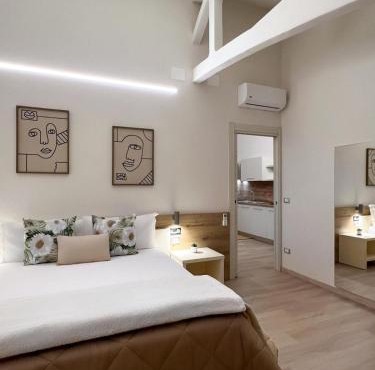 Simona Apartments