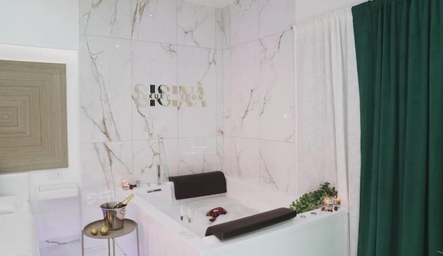 Sisina Luxury Room Jacuzzi & Piscina
