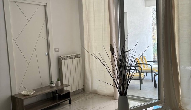 SOL Casa Appartamento Ampiamente Soleggiato con Vani Ampi e Spaziosi