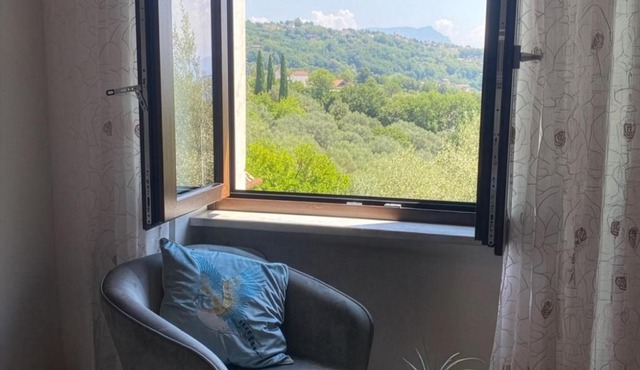 Sotto la Torre - dimora elegante con vista sulla valle