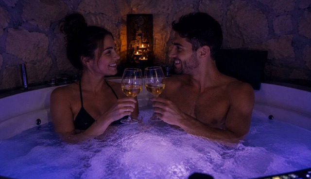 SPA SUITE SICILIA - SUITE CON SPA PRIVATA JACUZZI - SAUNA - BAGNO TURCO