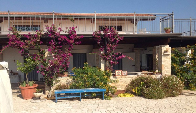 spacious detached villa with private access to the sea