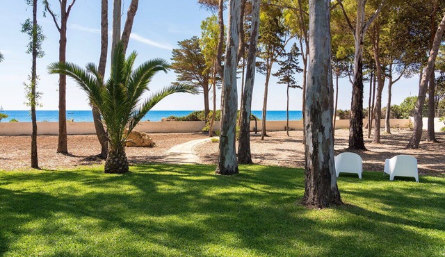 Stunning private villa for 6 guests with A/C, WIFI, TV and panoramic view, close to Syracuse