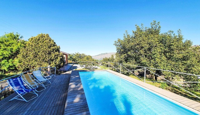 Stunning private villa for 6 guests with private pool, WIFI, A/C, TV, terrace and pets allowed