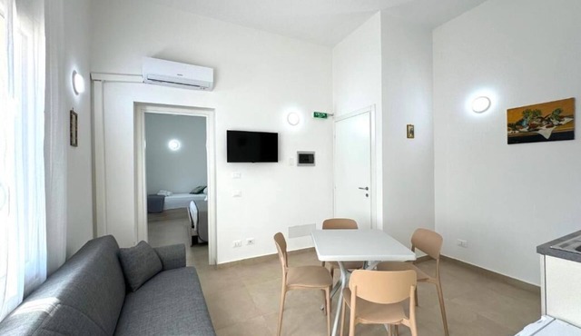 SUITE 203 CASA FERRANTE SRLS