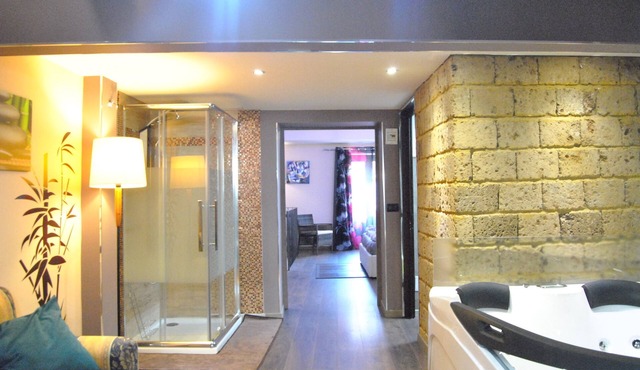 Suite Deluxe con Jacuzzi e Sauna