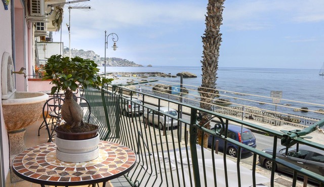 SUN SEA HOUSE TAORMINA