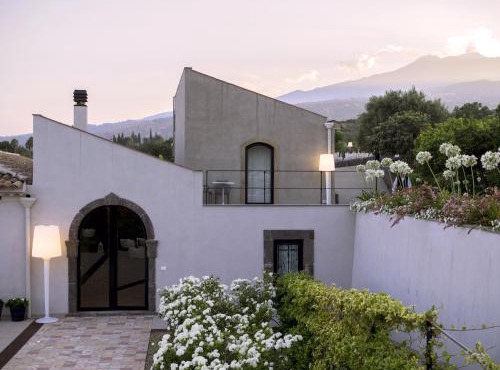 Talè Restaurant & Suite
