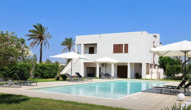 Tenuta Ricco Mono With Pool And Garden, Cursi, Italy